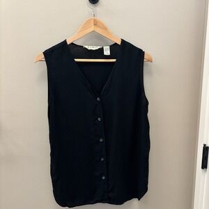 L.L. Bean women's sleeveless top vintage size 10 buttons V-neck black
